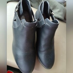 Dr.Scholls Memory Foam Women's 6.5 Black Boots            FF276